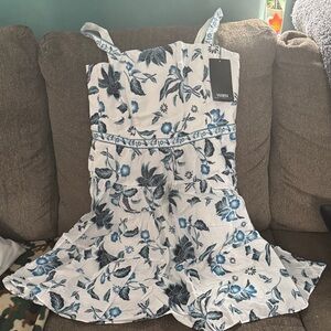 White House Black Market Mini Sun Dress Floral White and Blue size 8 NWT